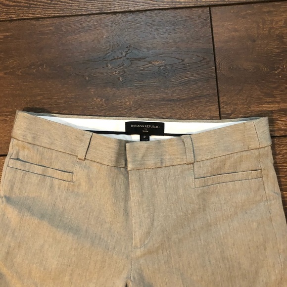 Women’s Gray Dress Capris size 2 Banana Republic - Picture 2 of 4